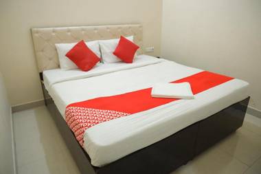 OYO 83457 Hotel Hmi International