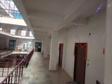 OYO 85195 Hotel Spark Inn