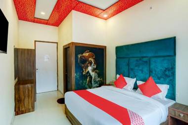 OYO 86157 Hotel Haveli Inn