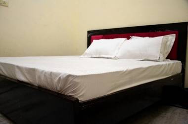 POP 90777 Hotel Heaven