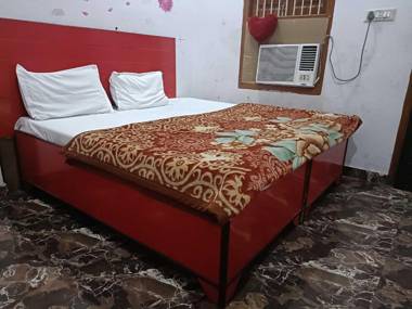 POP 91706 Vrindavan Restaurant