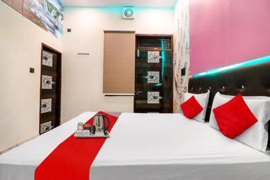 OYO 90382 Hotel S Chandra