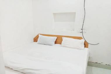 SPOT ON 80245 Rajgharana Guest House