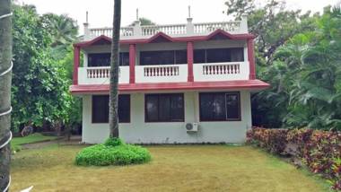 SEAWOODS BEACH HOTEL