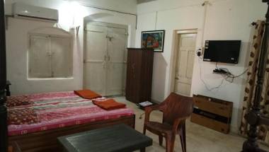Kamat Cottages