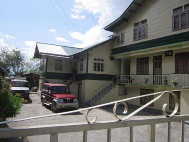 Golden Valley Lachung Residence