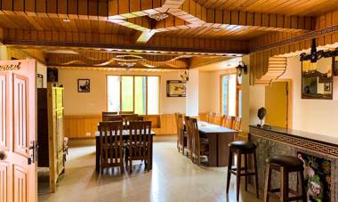 Hotel Golden Tashi Gakhil