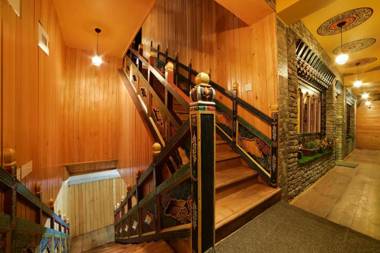 Summit Panghen Metok