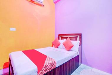 OYO 79756 Hotel Holiday