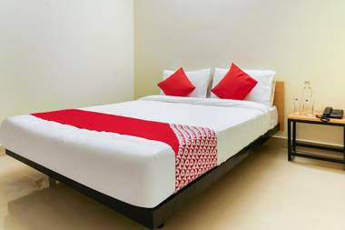 OYO Flagship 48336 Vj Inn Nagamalli Thota