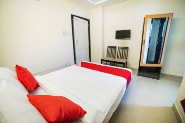 OYO Flagship 48336 Vj Inn Nagamalli Thota