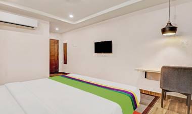 Treebo Trend De Crown-De Alphabet