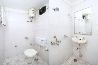 OYO 9305 Hotel Dwarika Inn