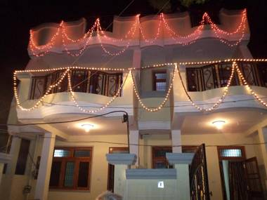 Pratibha Home stay
