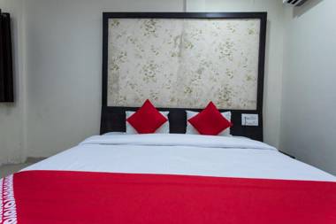 OYO 30860 Sun Palace