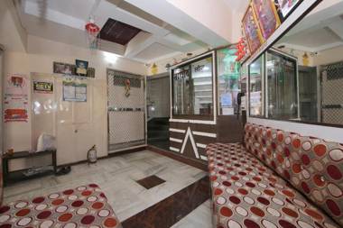 SPOT ON 61019 New Nagoud Lodge