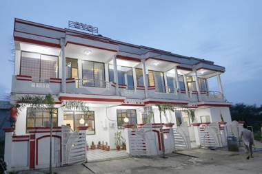 OYO 41159 Hotel Royal Inn