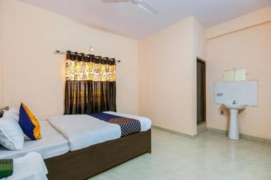 SPOT ON 64341 Erawat Marriage Garden