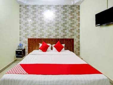 OYO 71936 Hotel Badri Inn & Yatri Niwas