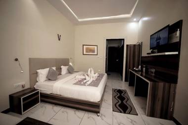 Hotel The Grand 