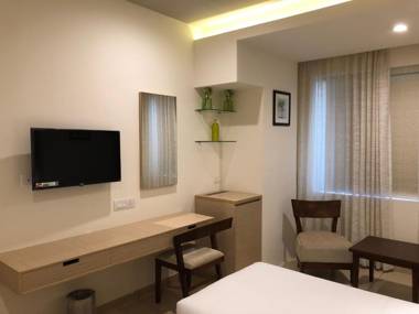 Hotel Riveria by Raj