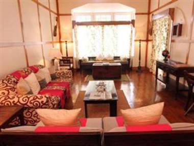 Cafe Shillong Bed and Breakfast
