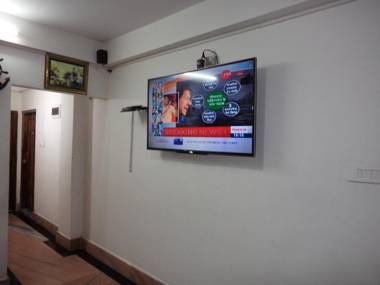 Red Pine Guest House (Indians Only)