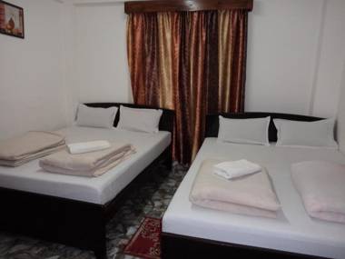 Red Pine Guest House (Indians Only)