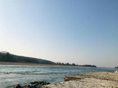 LUSHY DAYS BOOM CAMP