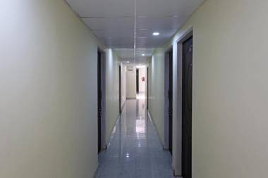 OYO 11547 Royal Treat