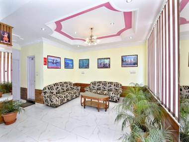 OYO 12238 Hotel Snow Crest Inn