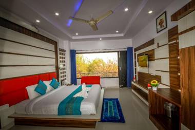 Hotel The Destination