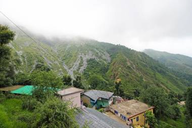 OYO 4205 Hotel Anuj Regency