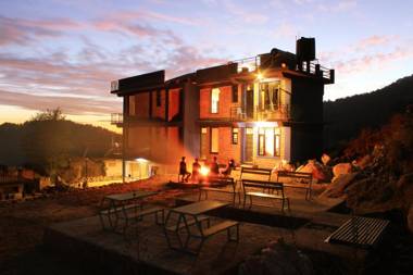 Shalom Backpackers Dharamkot McLeodganj