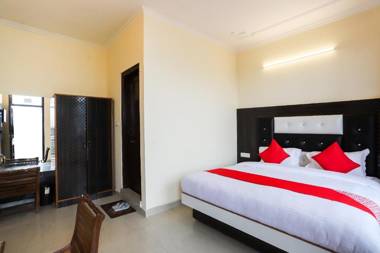 OYO 60523 The Nirvana