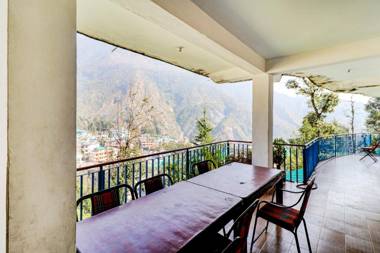 OYO 84086 Hotel Sandiyana Inn