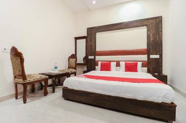 Capital O 60811 Hotel Woods In