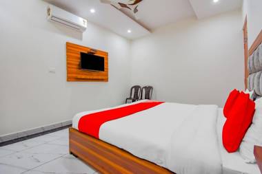 OYO 74940 Hotel Rest Inn