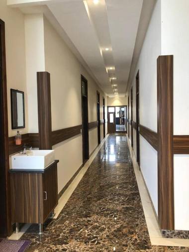 Hotel Woodcrest Zirakpur Chandigarh - Nearby Airport