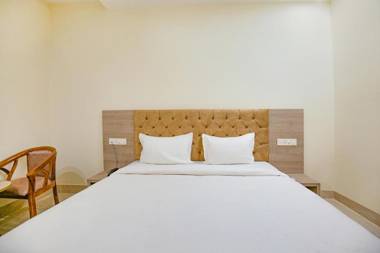 FabHotel Melano