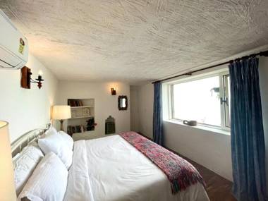 Sundays Forever - Hill Top Cottage