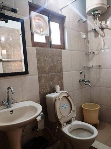 Tehri Retreat Sursingdhar Near New Tehri & Kanatal By Himalayan Eco Lodges