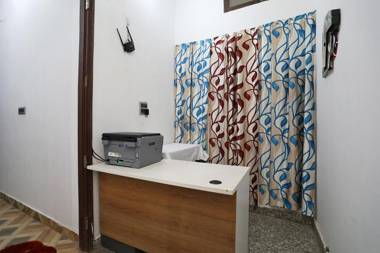 OYO 40256 Sunshine Punjabi Dhaba