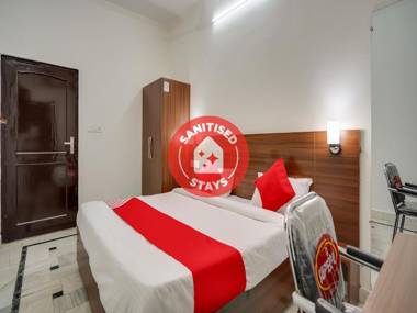 OYO 75316 Hotel Jay Residency
