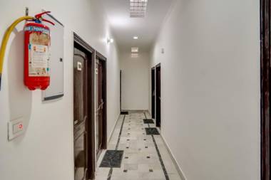OYO 75316 Hotel Jay Residency