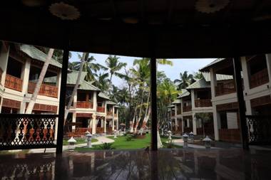 Sandyy Wavess Beach Resort