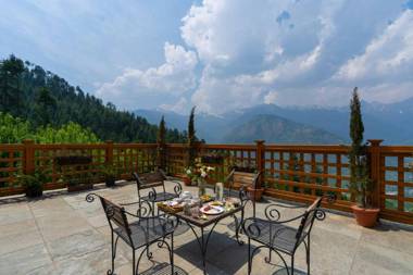 StayVista at The Kang Estate with vintage royalty