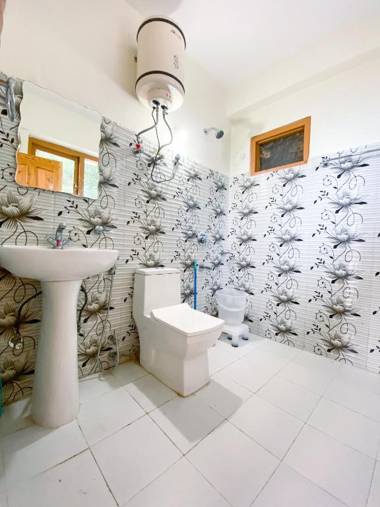 Tag's Stays & Hostel