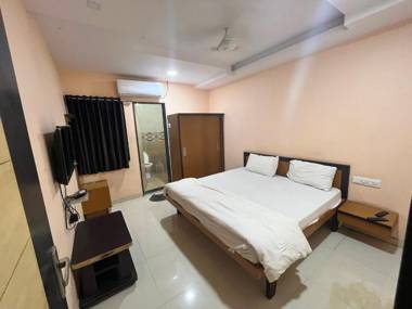 OYO 91042 Hotel Rio Inn