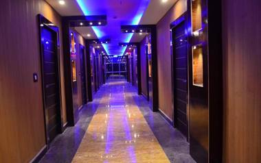 The Dolphin Palace Hotel